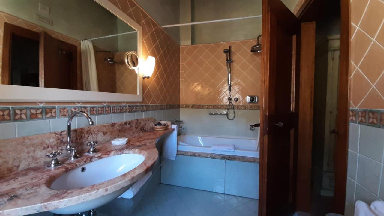 San Pietro Sopra Le Acque Resort & Spa Massa Martana Exteriör bild