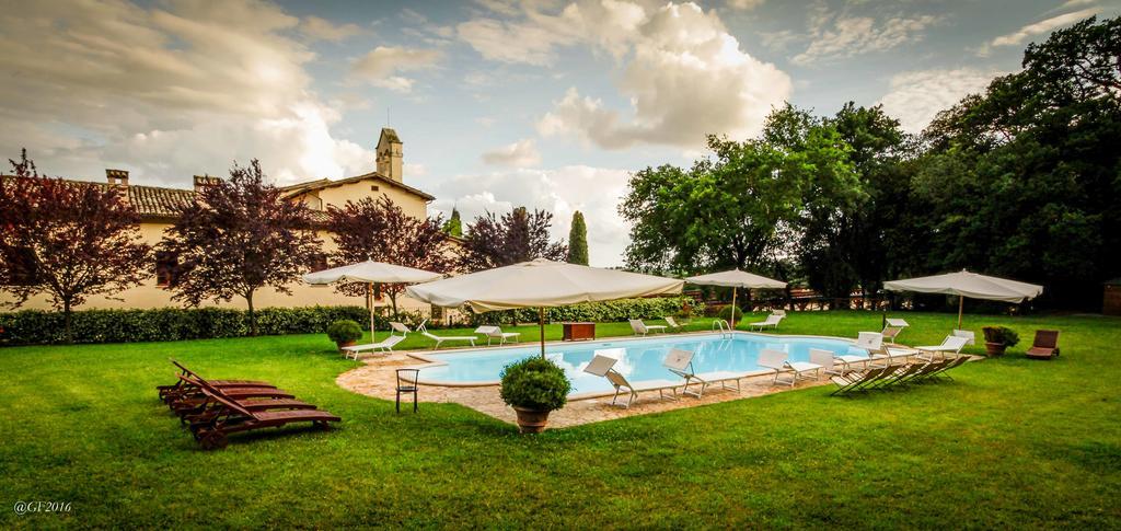 San Pietro Sopra Le Acque Resort & Spa Massa Martana Exteriör bild