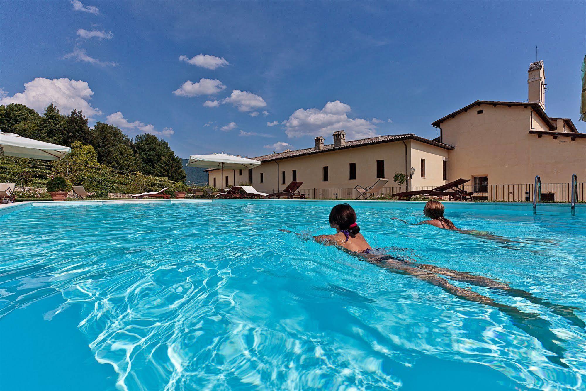 San Pietro Sopra Le Acque Resort & Spa Massa Martana Exteriör bild